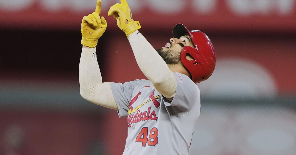 Cardinals capitalize on Jonathan India error to beat Royals