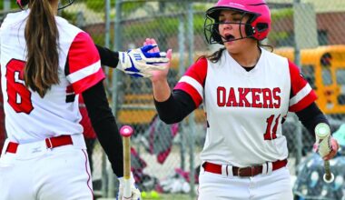 Bell's blast sparks 6-2 victory |