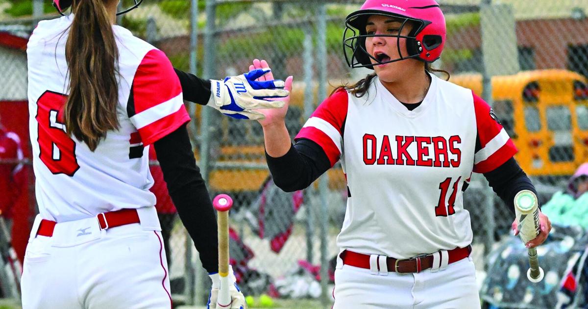 Bell's blast sparks 6-2 victory |