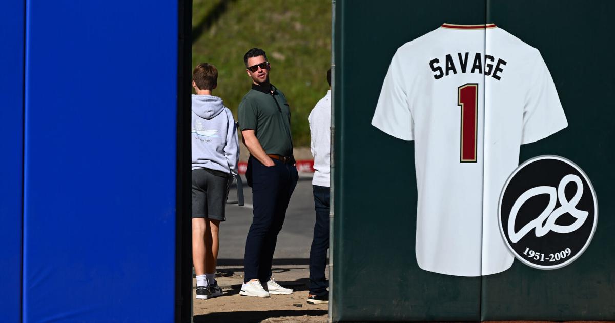 Kurtenbach: The SF Giants desperately need offense. Buster Posey should look at these four trade-deadline targets | Sports