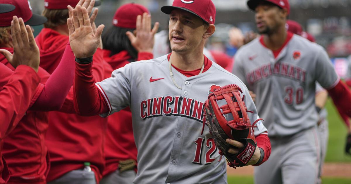 Reds place OF Austin Hays on the 10-day IL with bruised left foot | MLB