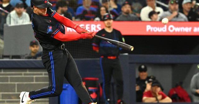 Bats deliver again as Blue Jays use 15-hit attack in 11-7 win over Athletics | National Sports