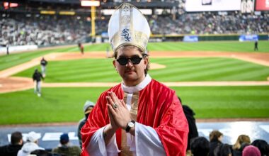 A White Sox fan dressed like Pope Leo and it was perfect