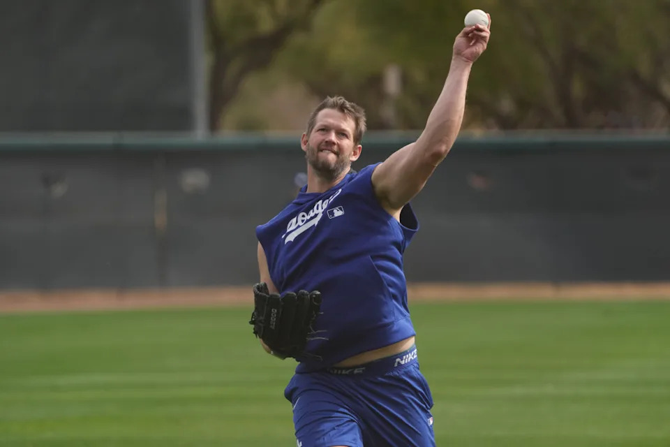 Los Angeles Dodgers pitcher Clayton Kershaw warms up.Rick Scuteri-Imagn Images
