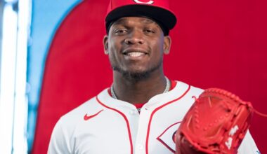 RHP makes perfect MLB debut in 9th inning