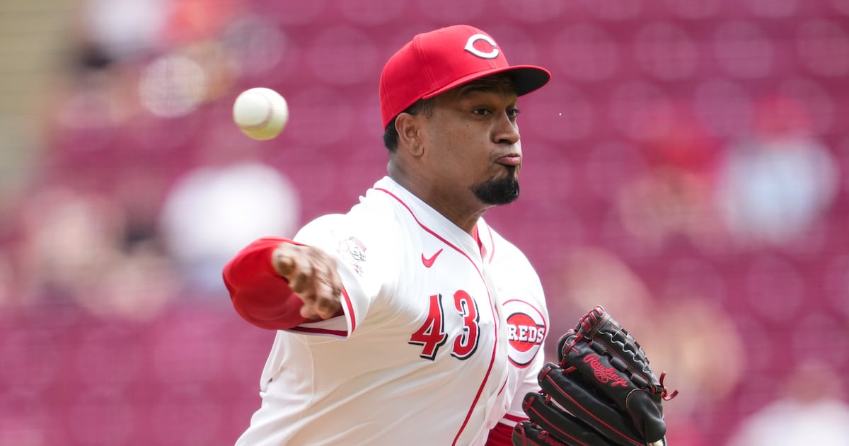 Los Angeles Dodgers acquire former All-Star reliever Alexis Díaz in trade with Cincinnati Reds
