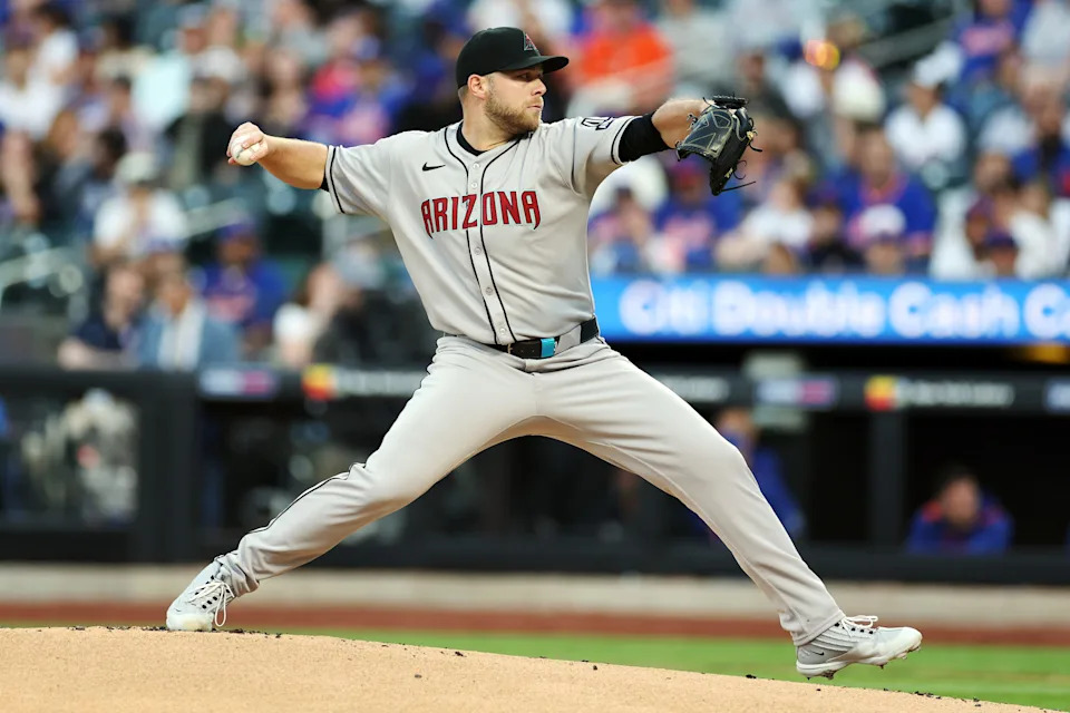 Corbin Burnes #39 of the Arizona Diamondbacks pitches during the first inning against the New York Mets at Citi Field on April 30, 2025, in the Queens borough of New York City.
