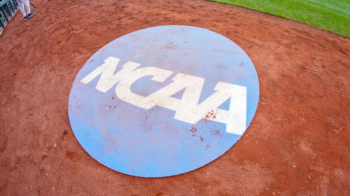 What channel is NCAA baseball bracket reveal today? Time, TV schedule