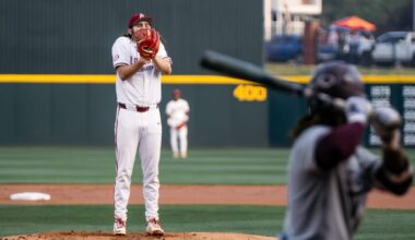 Arkansas baseball falls to LSU in extra innings of series opener