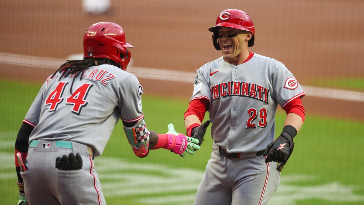 Cincinnati Reds TJ Friedl banged up twice, exits game vs. White Sox