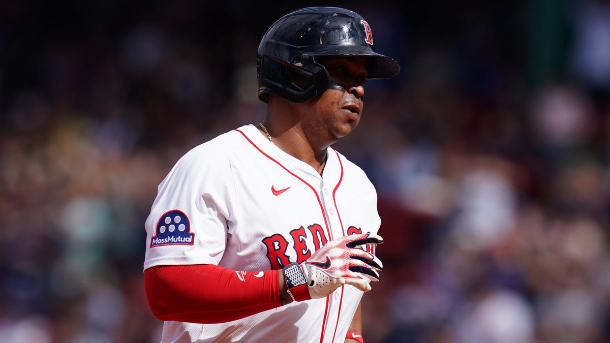 Rafael Devers airs out Red Sox beef over position change, contract