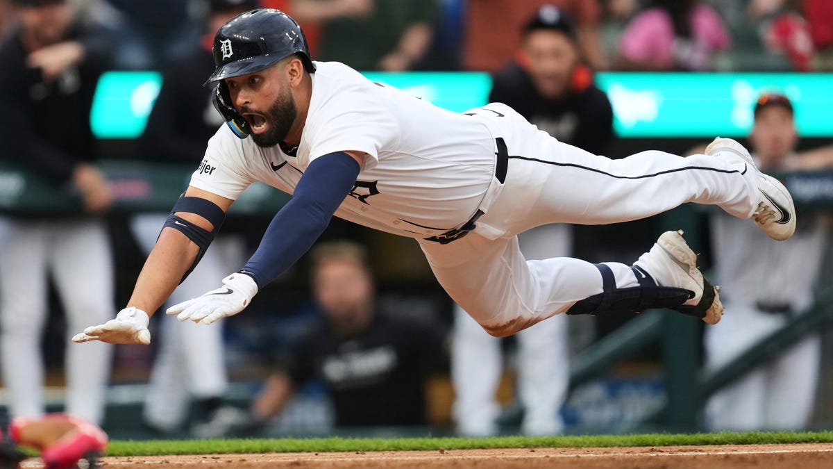 Tigers rout Red Sox 14-2; Sweeney, Torres combine for six RBIs