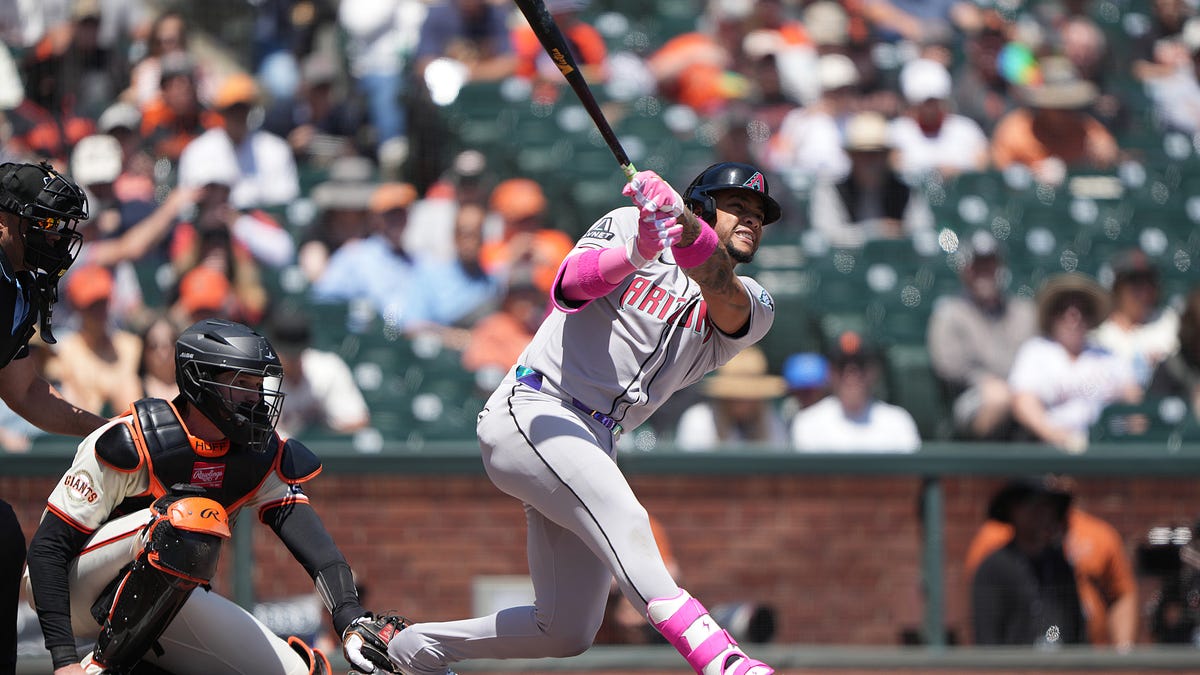 DBacks' Ketel Marte exits early with stiffness after blasting 2 HRs