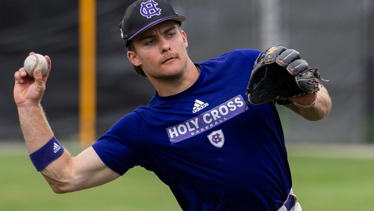 Peek's performance helps Holy Cross baseball in postseason march
