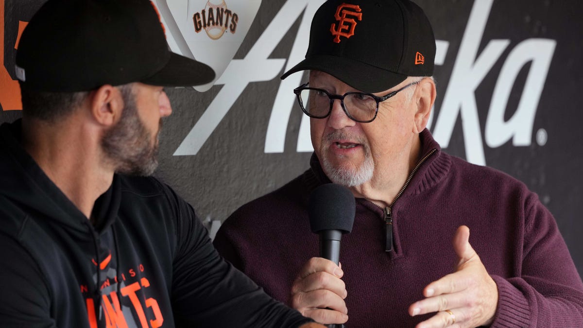Giants' Jon Miller kept calling Athletics 'Oakland' team mid-broadcast