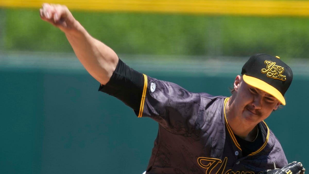 Bubba Chandler, Pirates' top prospect, latest ace