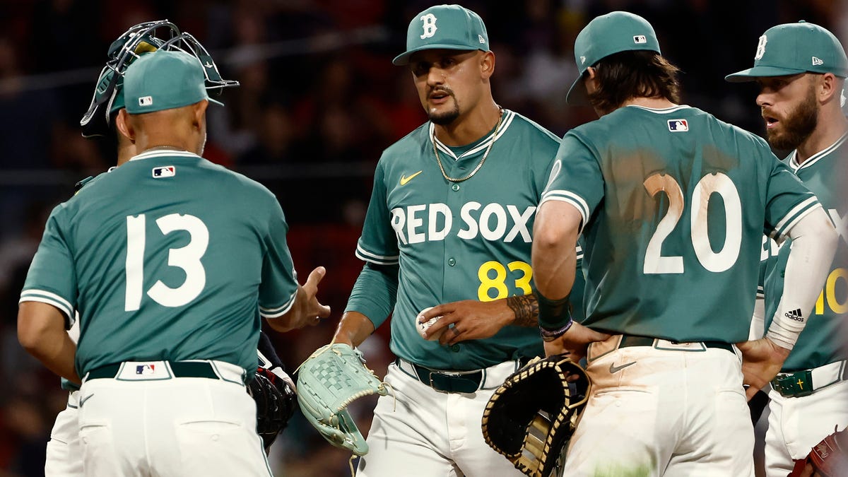 Red Sox pummeled, fall back in AL East standings