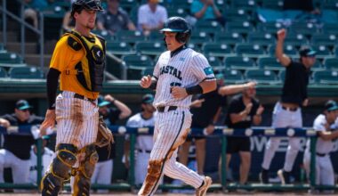 Who makes Omaha in 2025 NCAA baseball tournament?