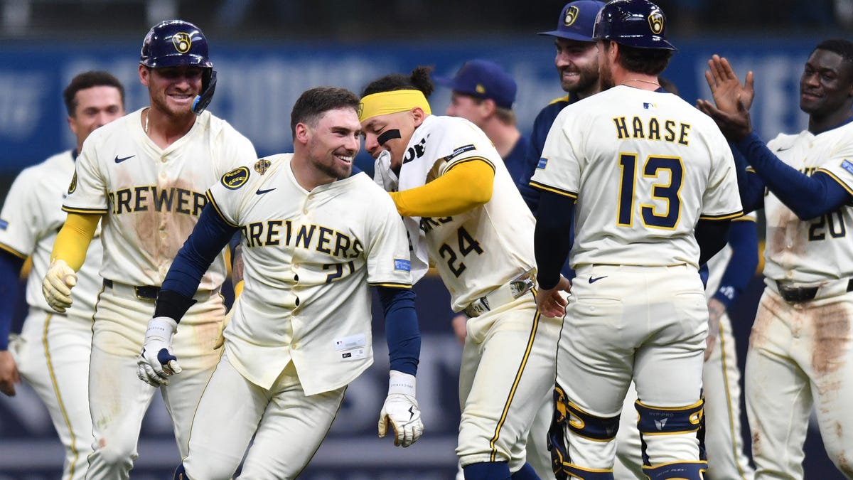 Milwaukee Brewers rookie Caleb Durbin delivers again vs. Red Sox