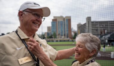Vanderbilt baseball usher, 77, leads Hawkins Field crowds in singing