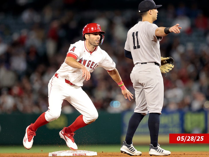 chris taylor yankees angels sub getty swipe