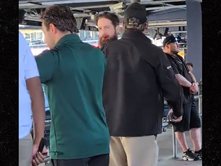 050625-pirates-fight-primary-3