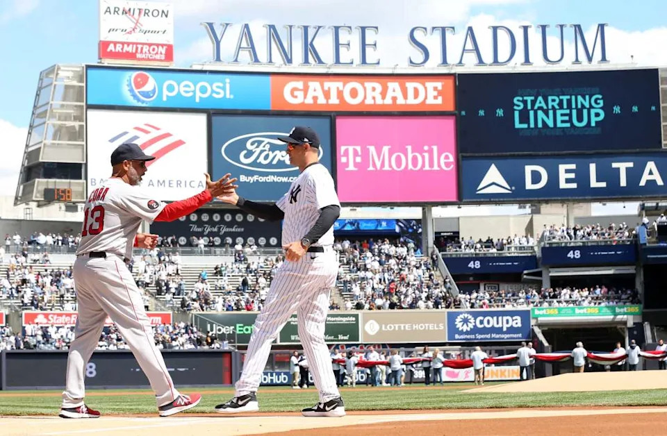 New York Yankees manager Aaron Boone and Boston Red Sox manager Alex Cora© Frank Becerra Jr&period; &sol; The Journal News &sol; USA TODAY