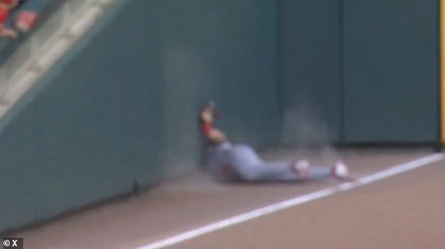 Cincinnati Reds rookie Tyler Callihan suffered a horrific injury after crashing into a wall