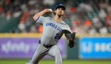 Royals squander late lead in 4-3 loss to Astros