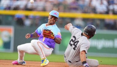 Glove 'slipped off' when jumping to field hit