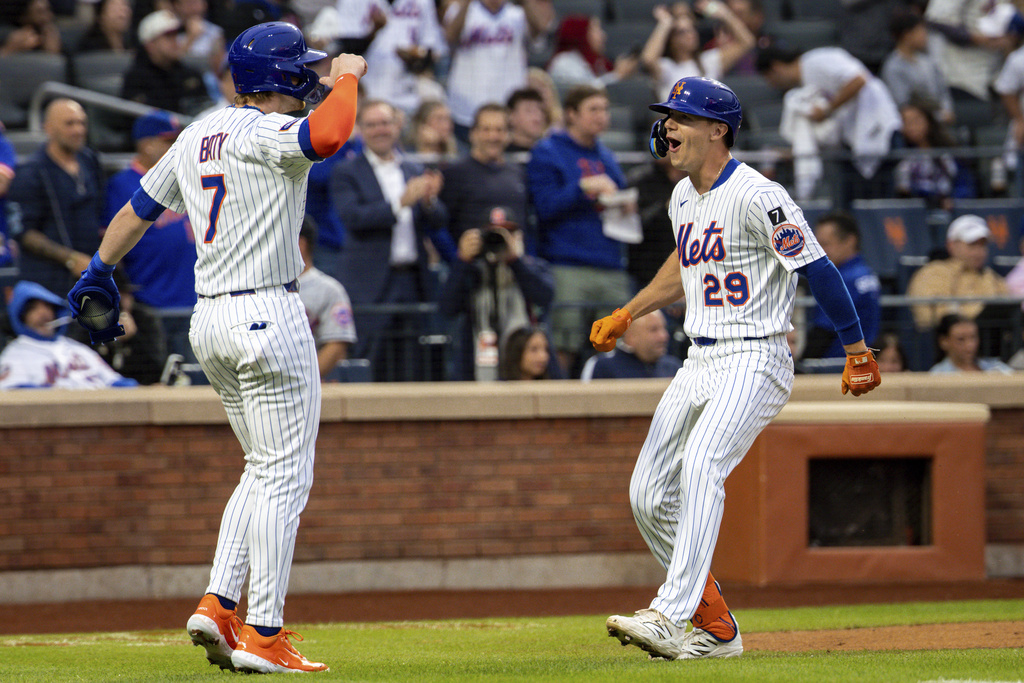 Pete Alonso, Jared Young homer as Mets defeat White Sox