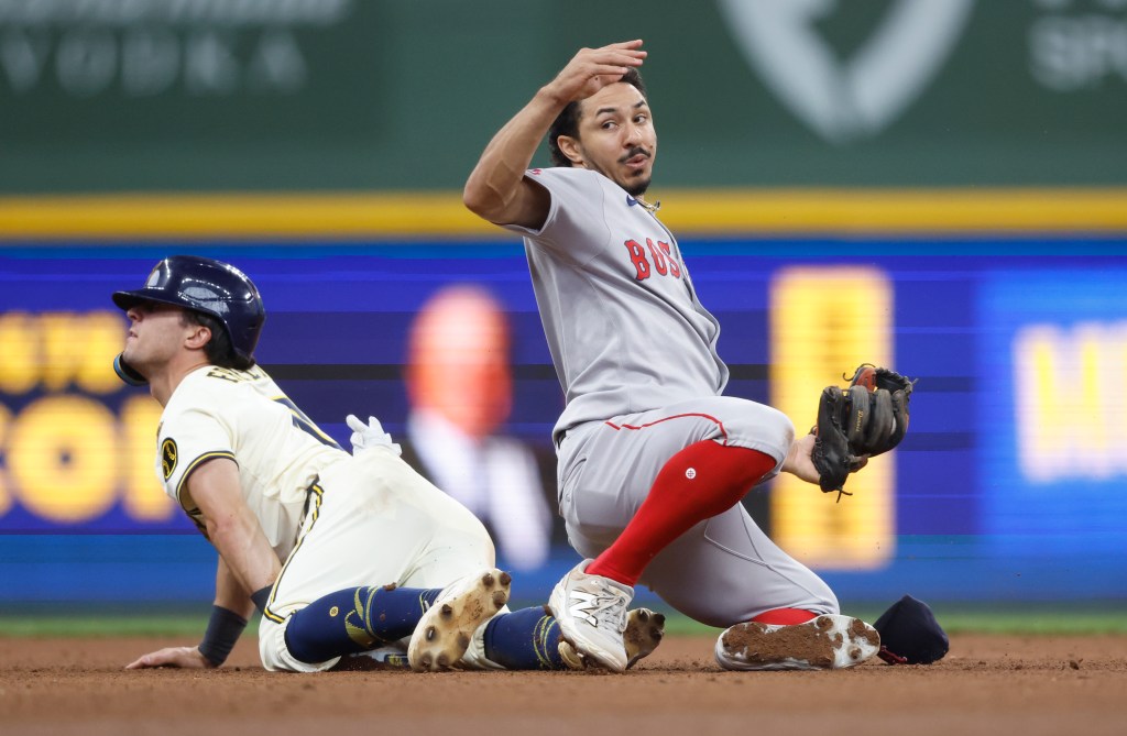 Brewers walk-off again to complete sweep, hand Red Sox fifth straight loss