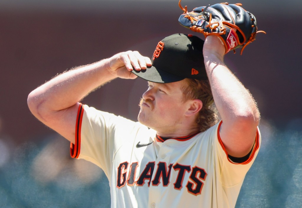 Giants' Webb roughed up by Royals, Verlander goes to injured list
