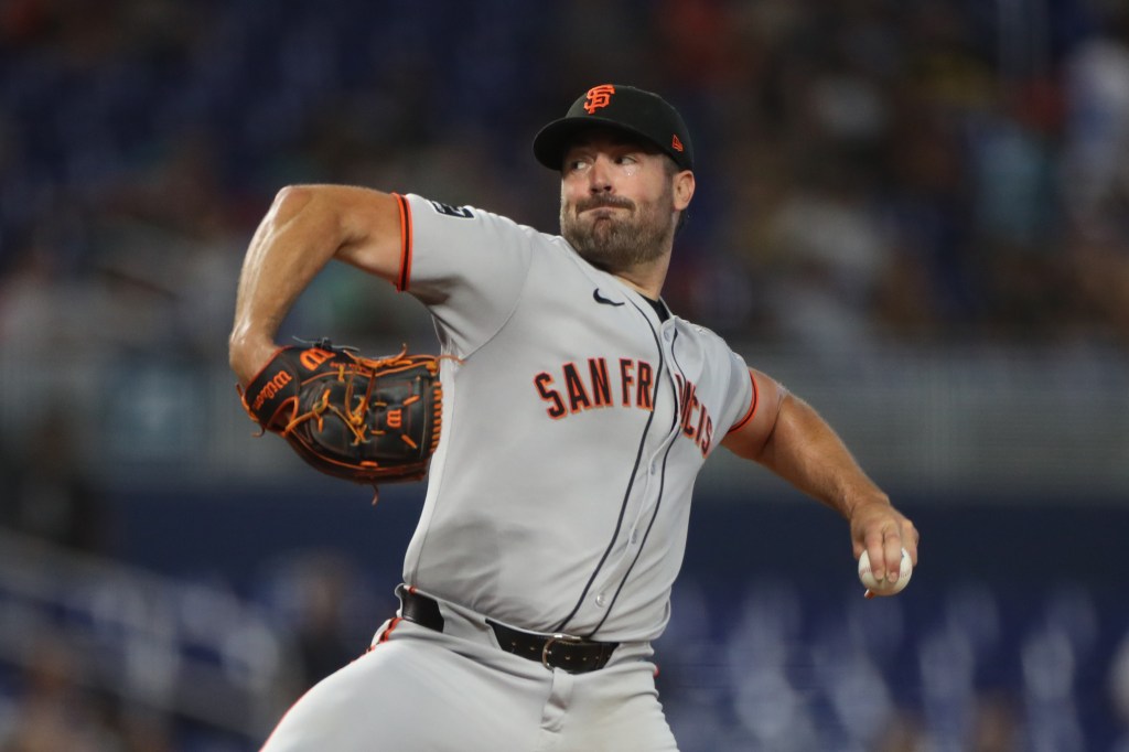 SF Giants' Robbie Ray caps off best month of career in loss
