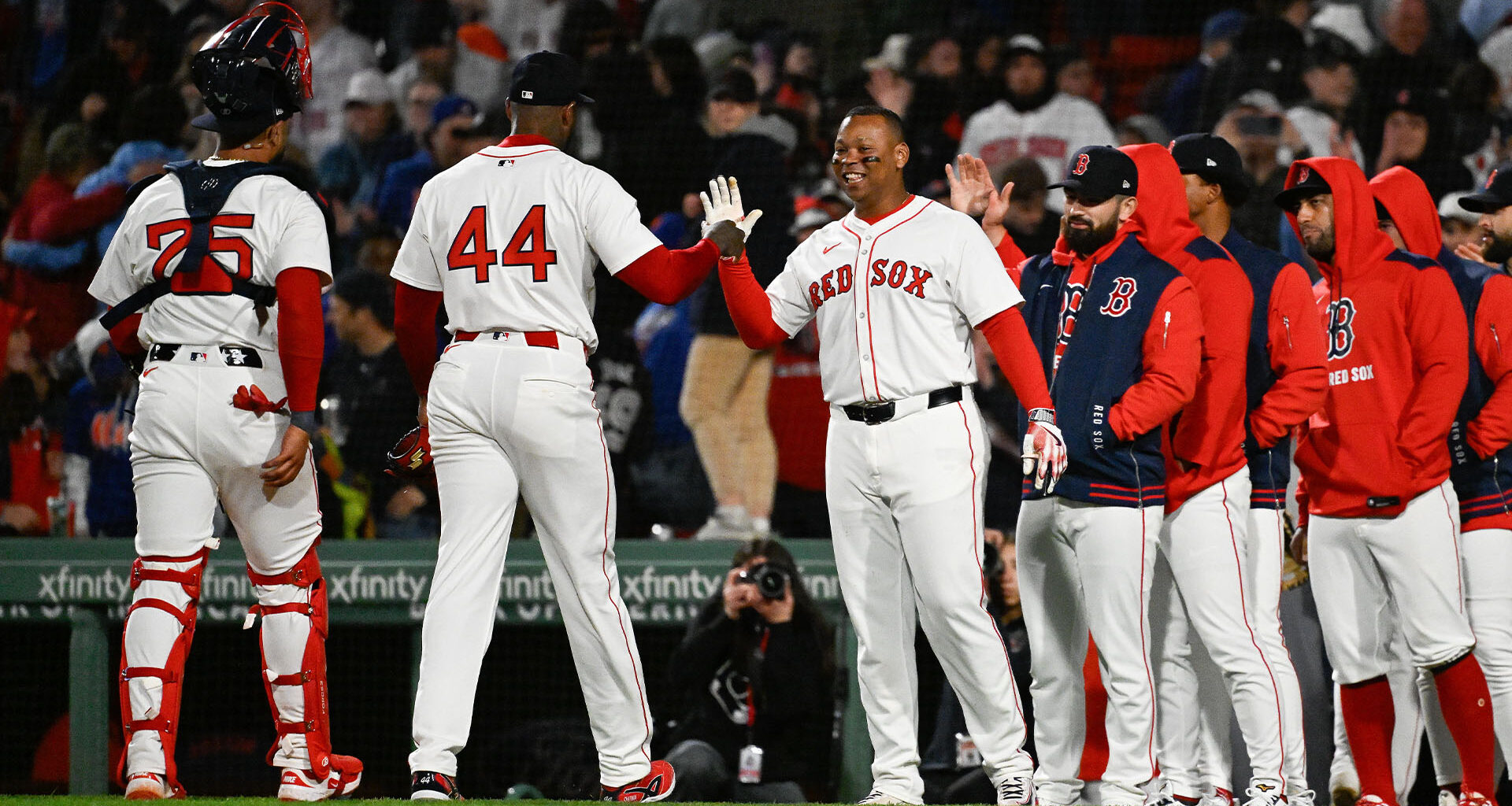 Red Sox Play Complete Game, Beat Mets In Series Opener