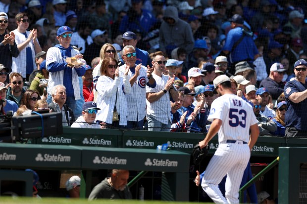 Chicago Cubs fans clap for Chicago Cubs pitcher Colin Rea (53) as he walks to the dugout after being taken out in the sixth inning against the Chicago White Sox at Wrigley Field on Sunday, May 18, 2025. (Eileen T. Meslar/Chicago Tribune)