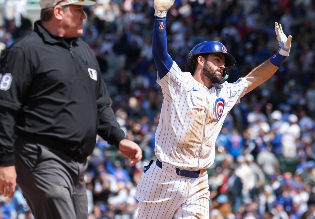 Cubs let White Sox self-destruct again in Game 2