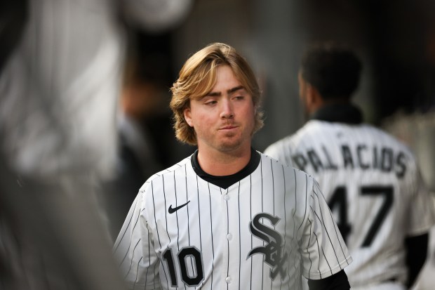 Chicago White Sox shortstop Chase Meidroth (10) walks through the dugout during the fifth inning against the Seattle Mariners at Rate Field on Monday, May 19, 2025, in Chicago. (Armando L. Sanchez/Chicago Tribune)