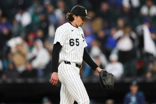 Chicago White Sox pitcher Davis Martin (65) walks to the dugout after pitching during the seventh inning against the Seattle Mariners at Rate Field on Monday, May 19, 2025, in Chicago. (Armando L. Sanchez/Chicago Tribune)