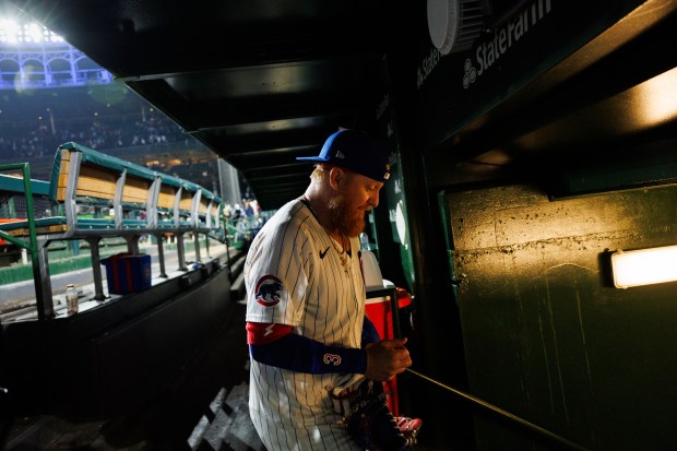 Chicago Cubs pinch hitter Justin Turner (3) walks to the clubhouse after hitting a walk-off two RBI double to give the Cubs a 5-4 win over the Miami Marlins at Wrigley Field Tuesday May 13, 2025, in Chicago. (Armando L. Sanchez/Chicago Tribune)