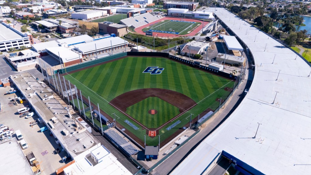 El Camino College baseball stays alive in 3C2A Super Regionals