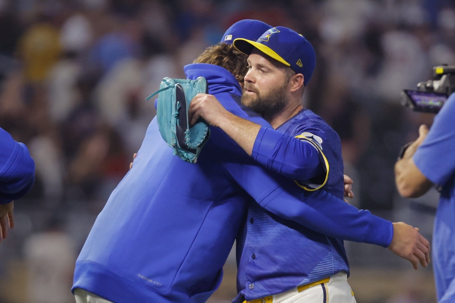 “He’s Been Phenomenal”: Danny Coulombe is the Dominant Soft-Tossing Veteran in a Young, Flamethrowing Bullpen - Twins