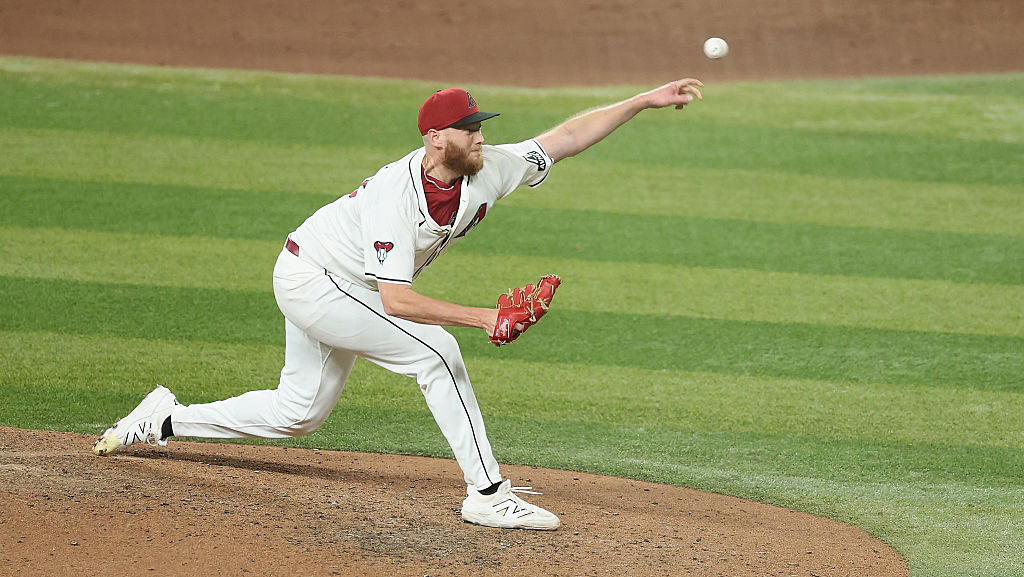 Diamondbacks' A.J. Puk avoids surgery after elbow injury