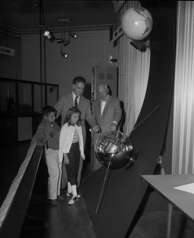 Nickey Nichols, 9, and Valarie Springer, 9, both of Oak...