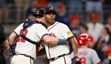 Braves will stay with struggling Raisel Iglesias