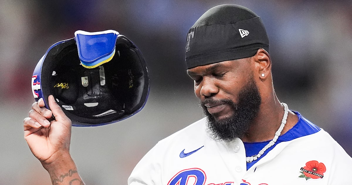 Jacob deGrom and Alejandro Osuna shine, but Rangers’ offense continues season-long nap