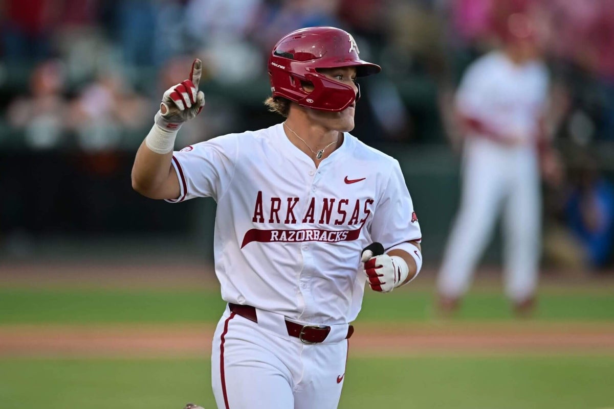 College baseball week in review: Arkansas back on track with dominating sweep over Texas