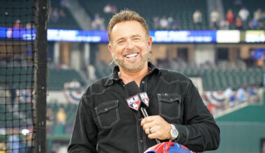 Kevin Millar celebrates 15 years at MLB Network