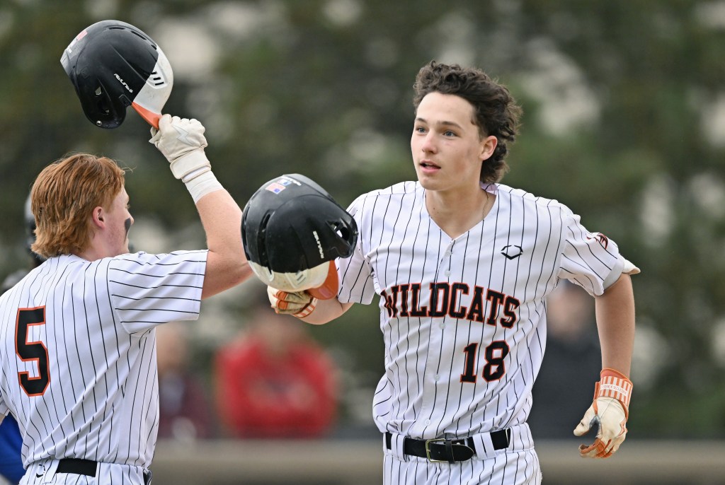 Bode Rohrbach, Libertyville top Hoffman Estates