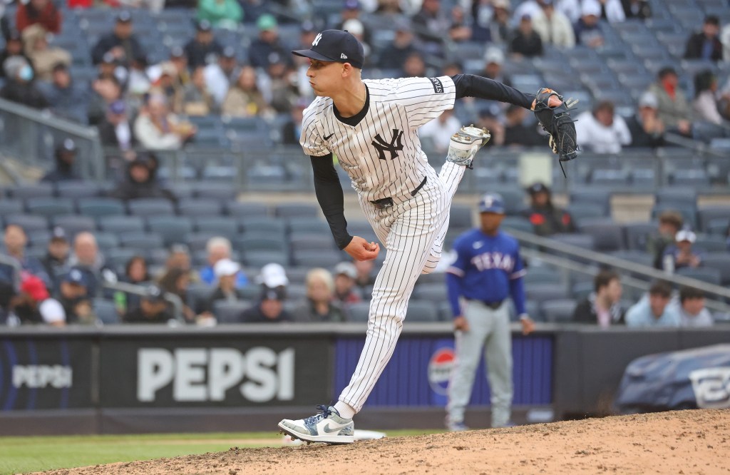Luke Weaver, who pitched in his third consecutive game, picked up the save in the Yankees' 1-0 win over the Rangers on May 22, 2025.
